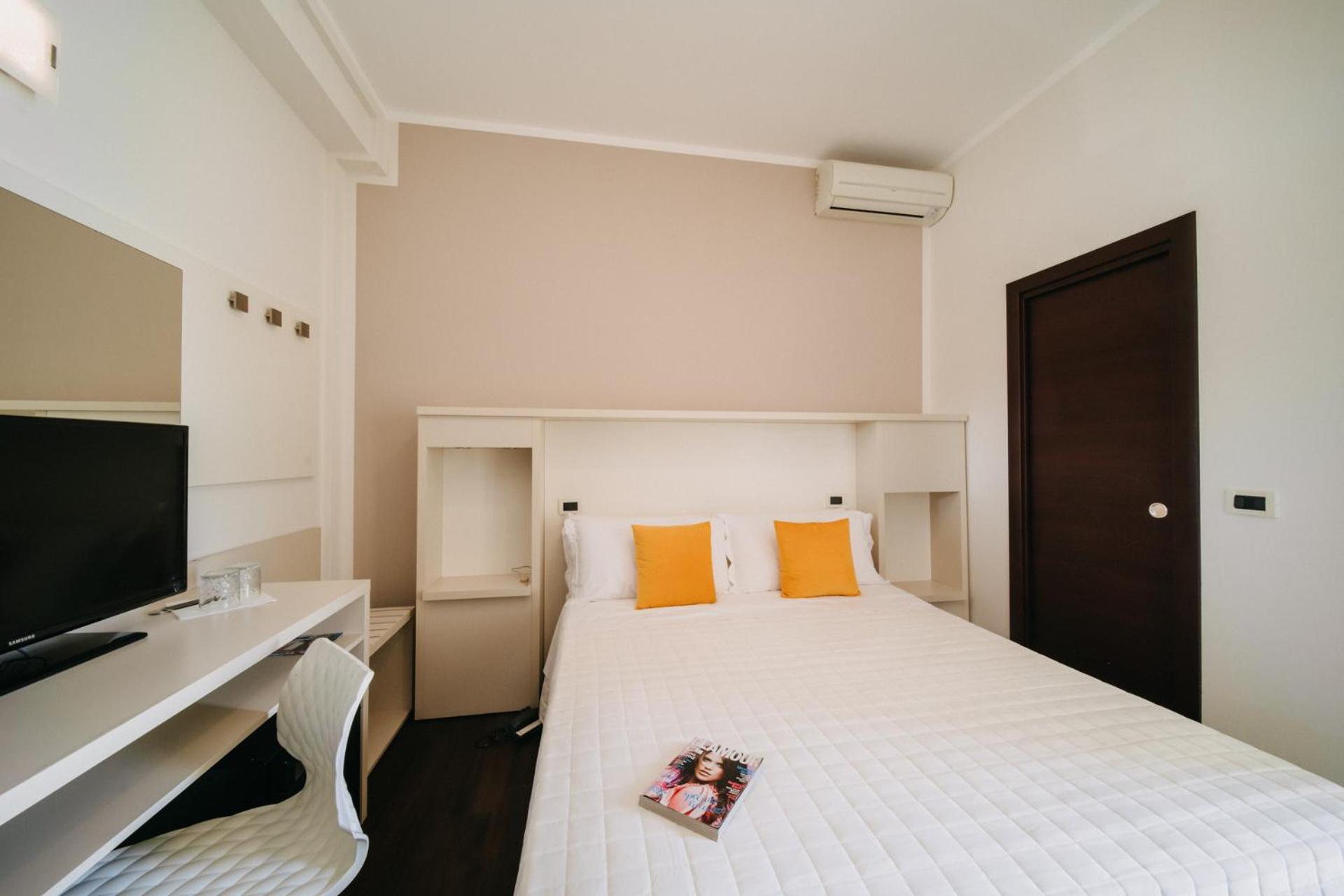 Hotel Lalla Beauty&Relax Cesenatico Esterno foto
