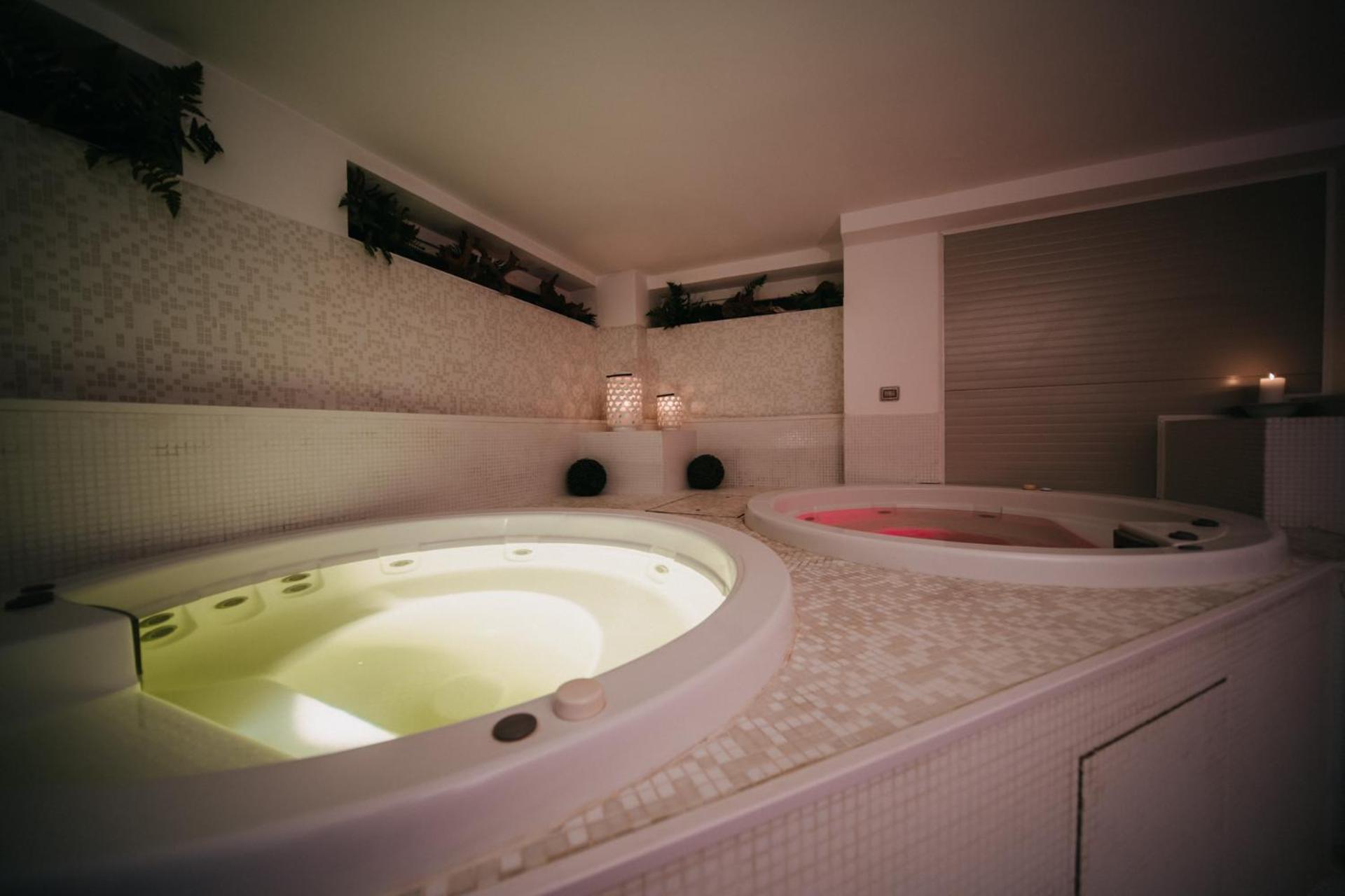 Hotel Lalla Beauty&Relax Cesenatico Esterno foto