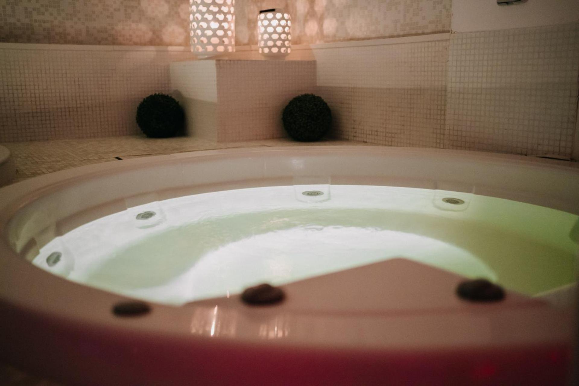 Hotel Lalla Beauty&Relax Cesenatico Esterno foto