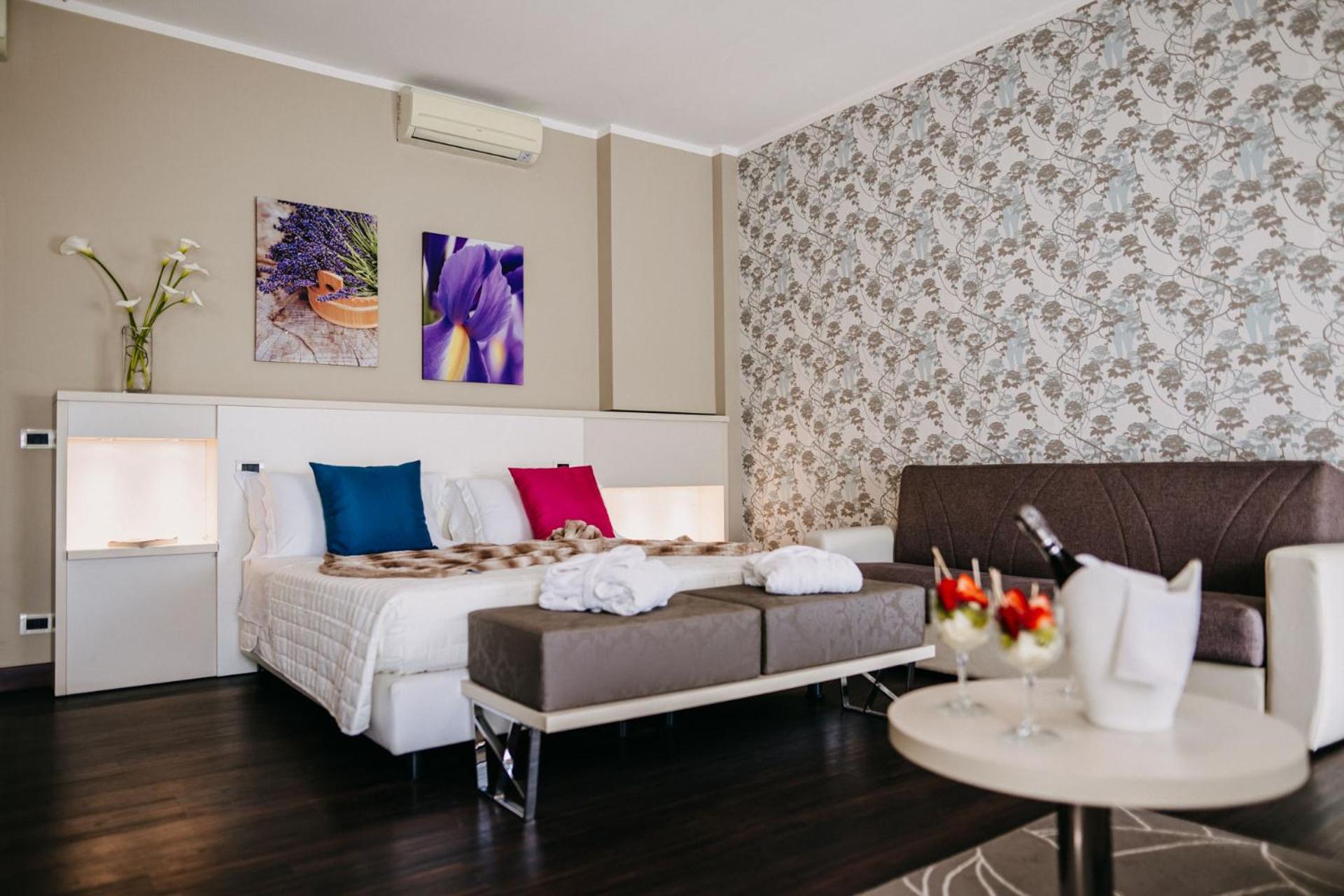 Hotel Lalla Beauty&Relax Cesenatico Esterno foto